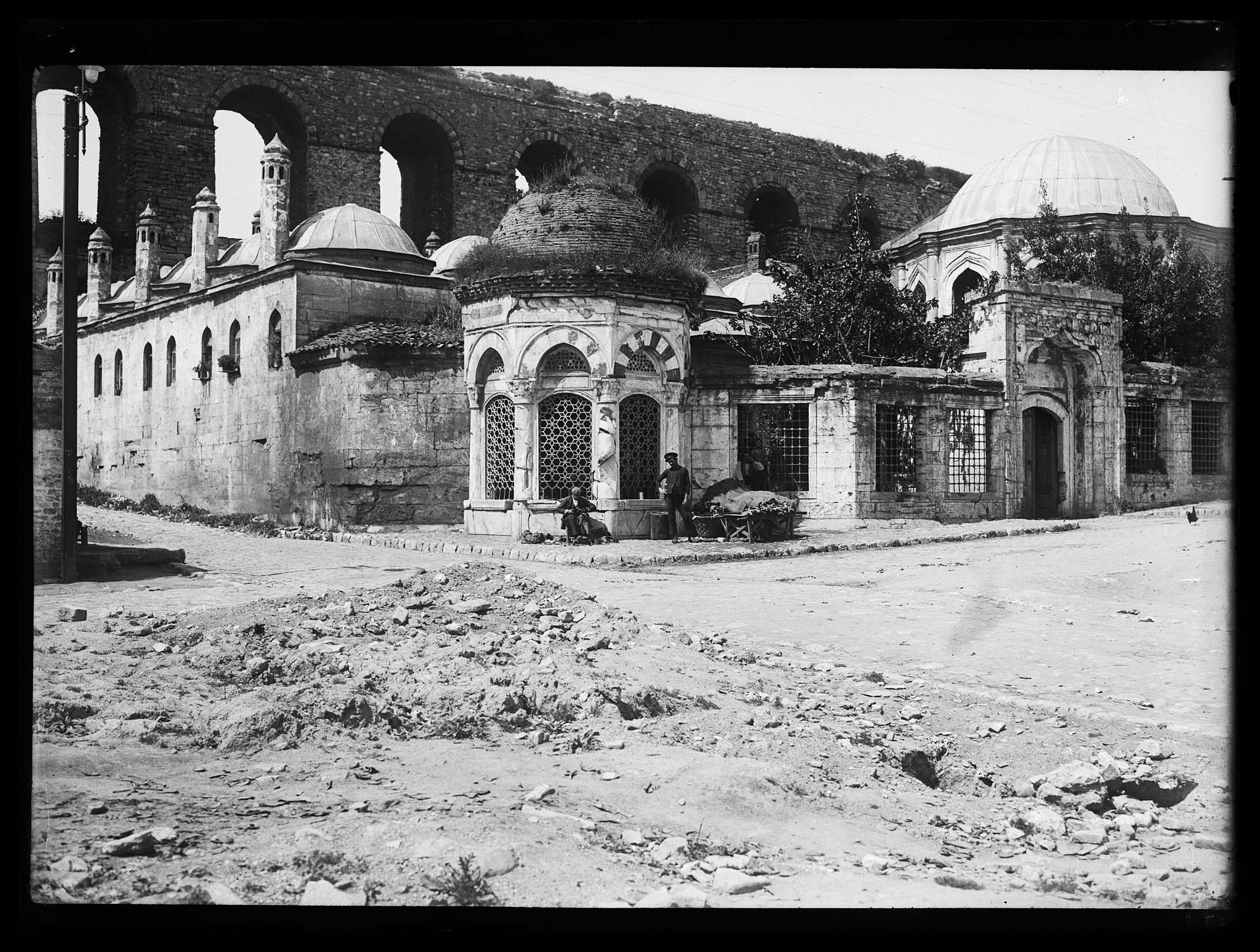Gazanfer Aga Medresesi : vue depuis la rue